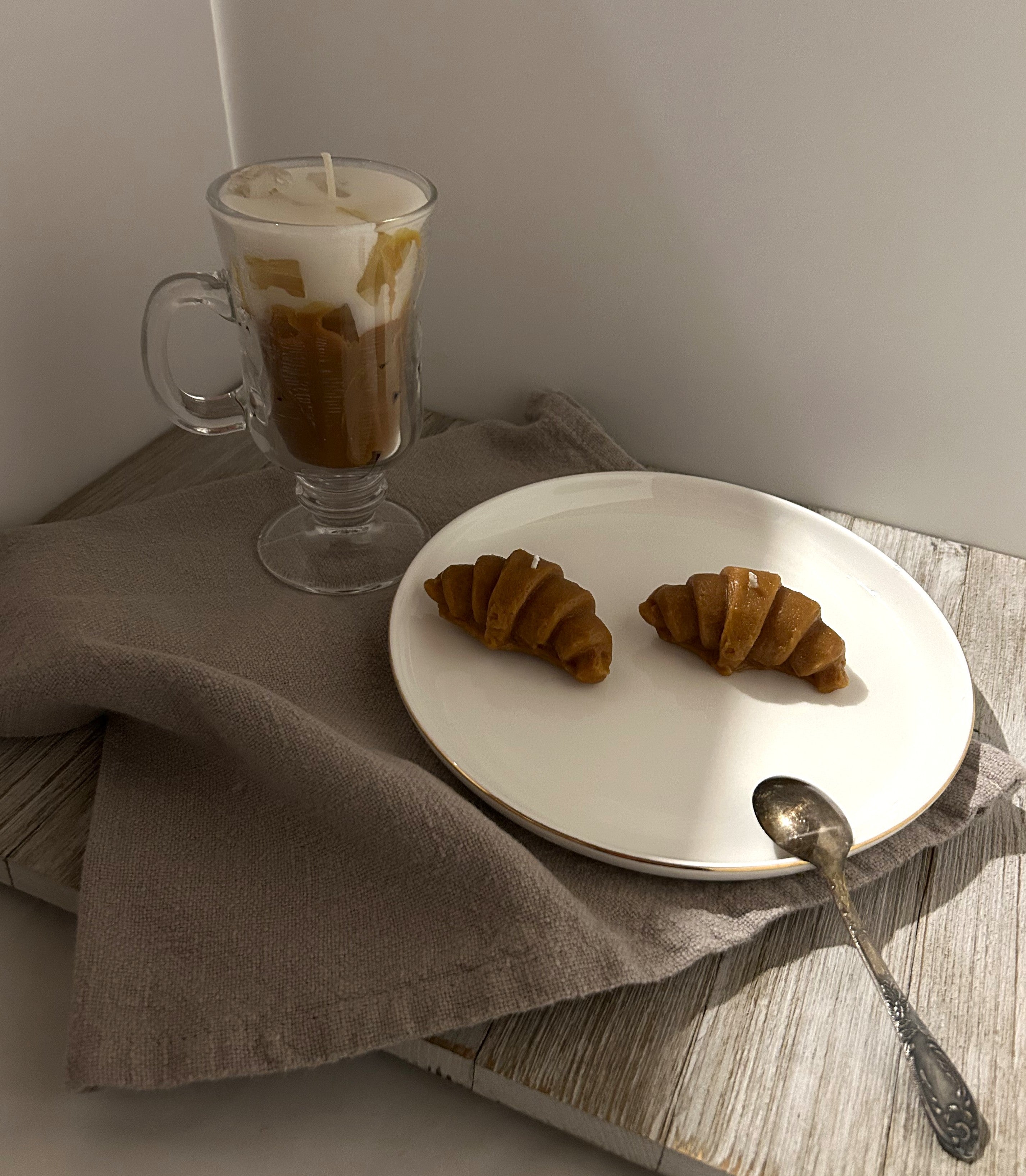 🕯️ Iced Coffee & Croissant Candle Set (3 pcs) | Chocolate Aroma | Handmade Soy Wax | Mendeleev Atelier