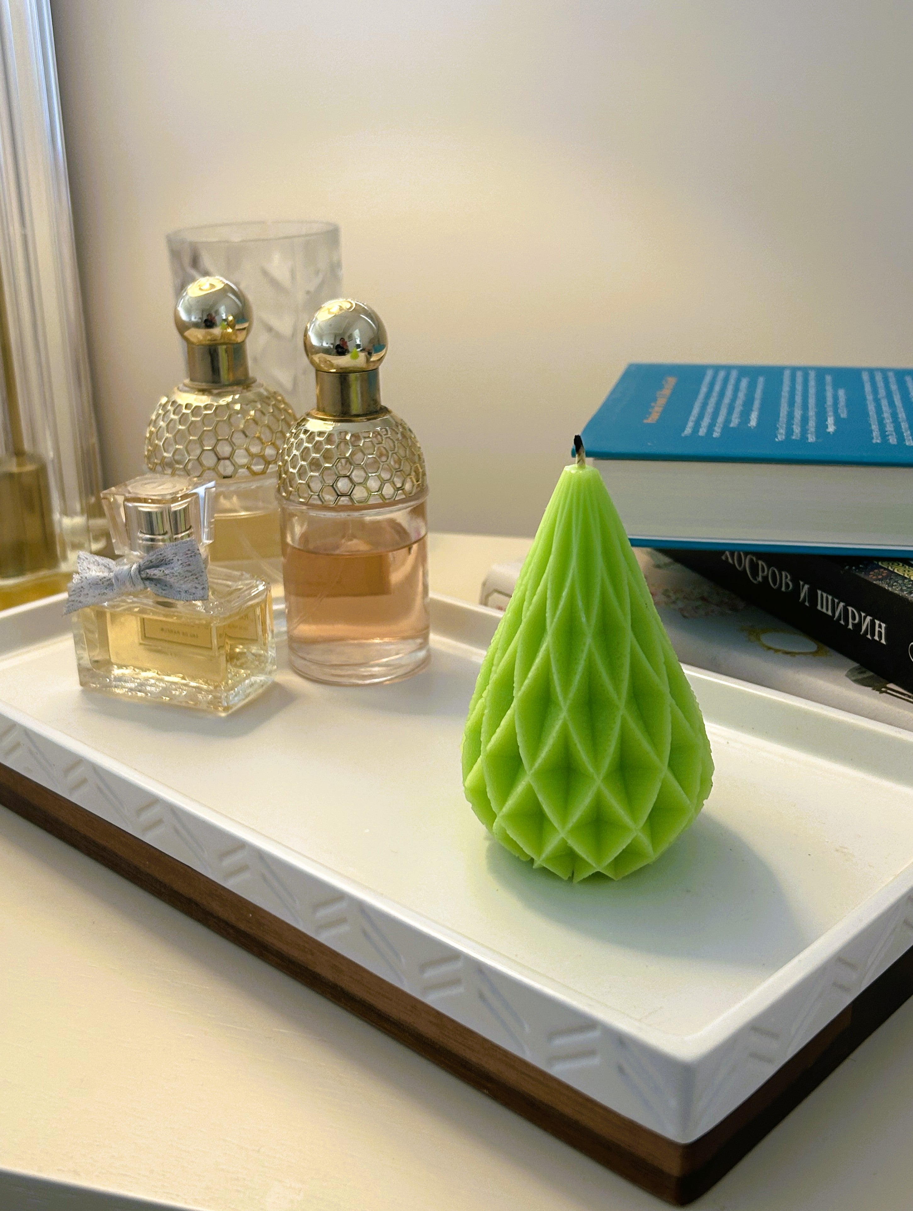 🔷 Geometric Sculptural Candle (150g) | Modern Minimalist Candle | Mendeleev Atelier