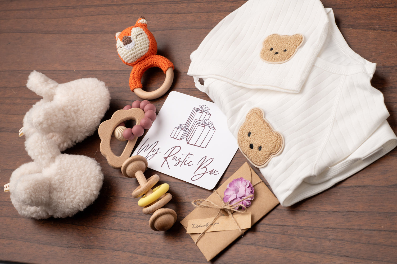 🐑 Rustic Baby Box – For a Little Girl